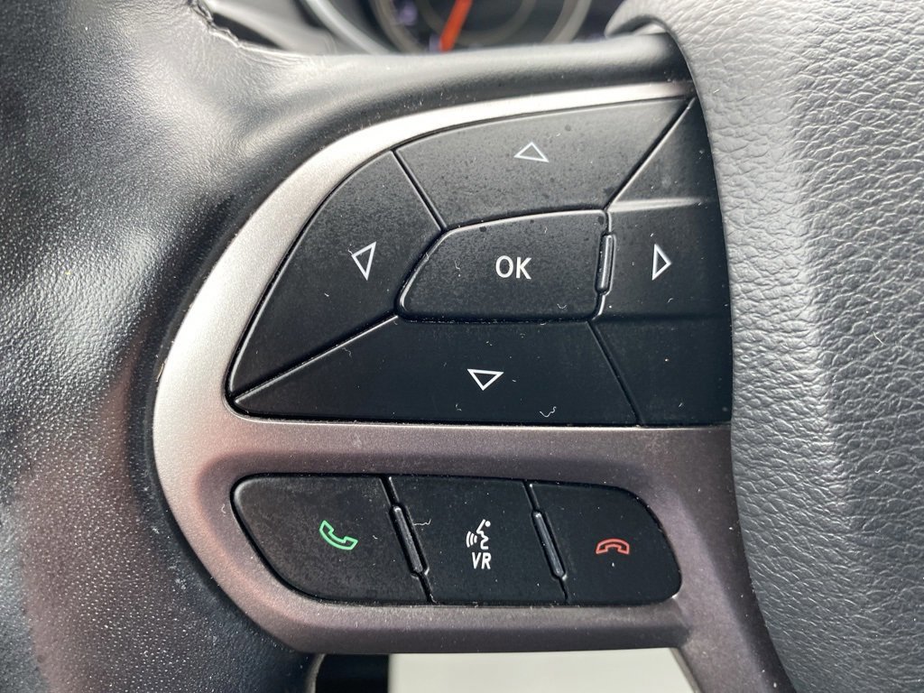 Used 2021 Jeep Cherokee Latitude Lux w/ Comfort/Convenience Group image 27