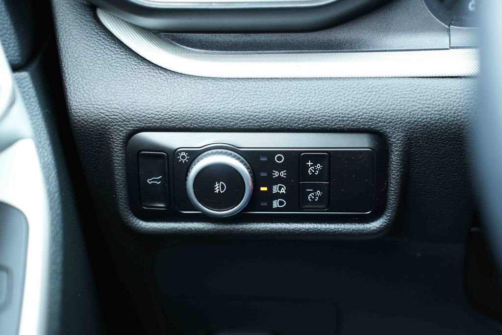 Certified 2023 Ford Explorer XLT w/ Equipment Group 202A image 31