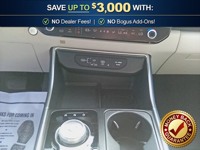 Used 2025 Kia Carnival EX FWD image 20
