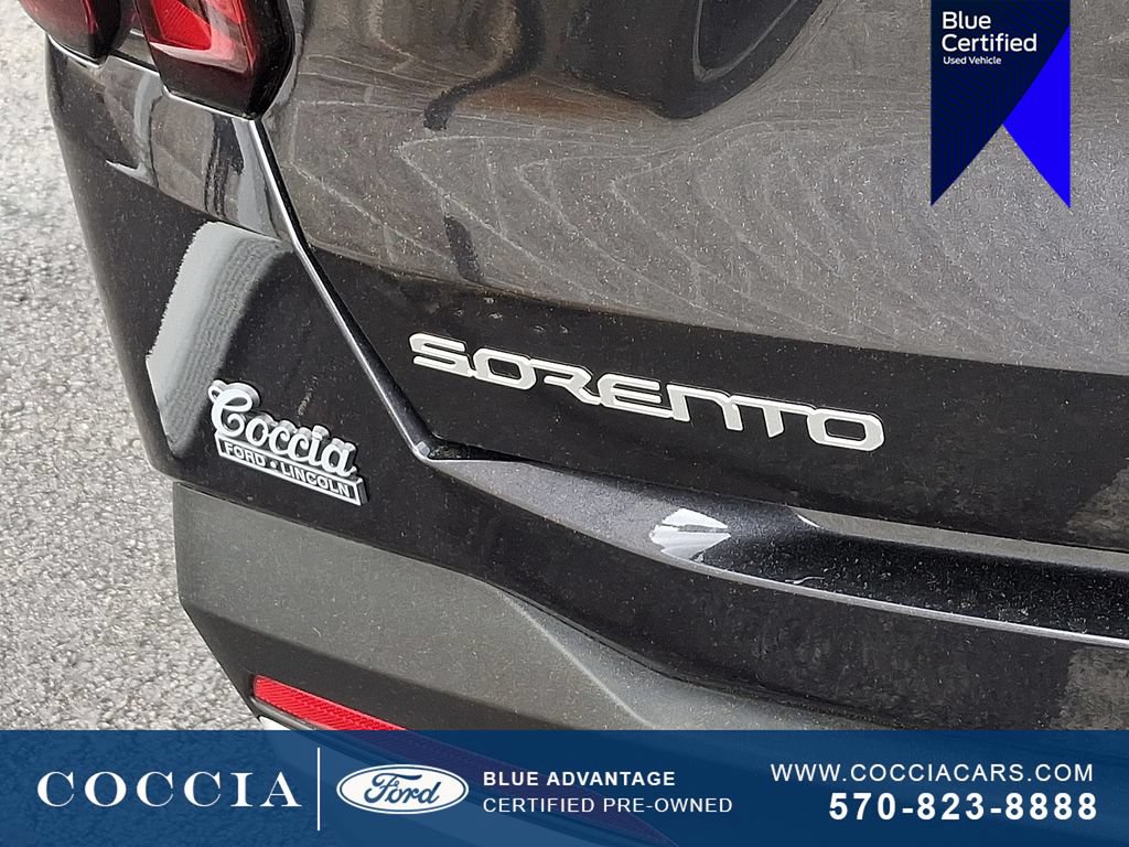 Used 2025 Kia Sorento LX FWD image 29