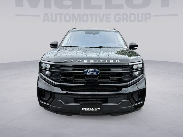 Certified 2025 Ford Expedition Active AWD/4WD image 8