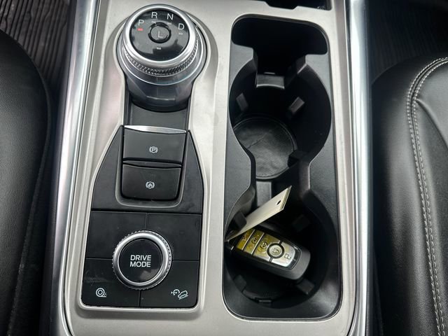 Certified 2022 Ford Explorer XLT w/ Equipment Group 202A image 40