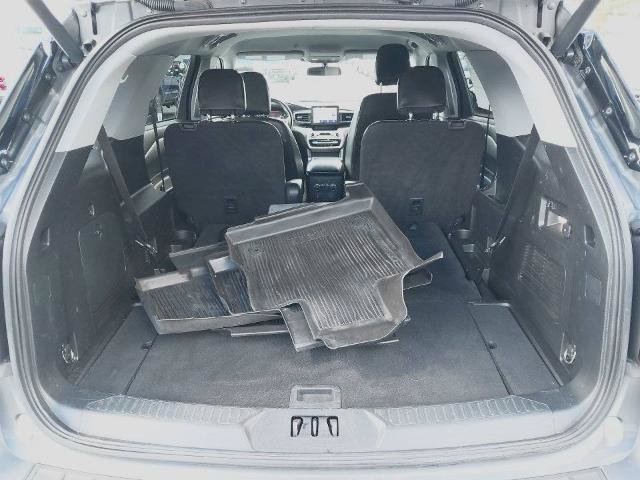 Certified 2021 Ford Explorer XLT w/ Equipment Group 202A AWD/4WD image 26