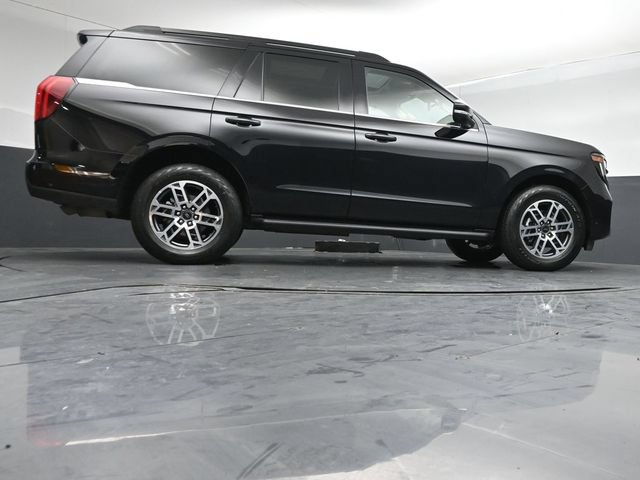 Certified 2025 Ford Expedition Active AWD/4WD image 44