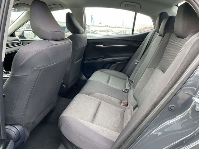Used 2025 Toyota Camry LE image 13