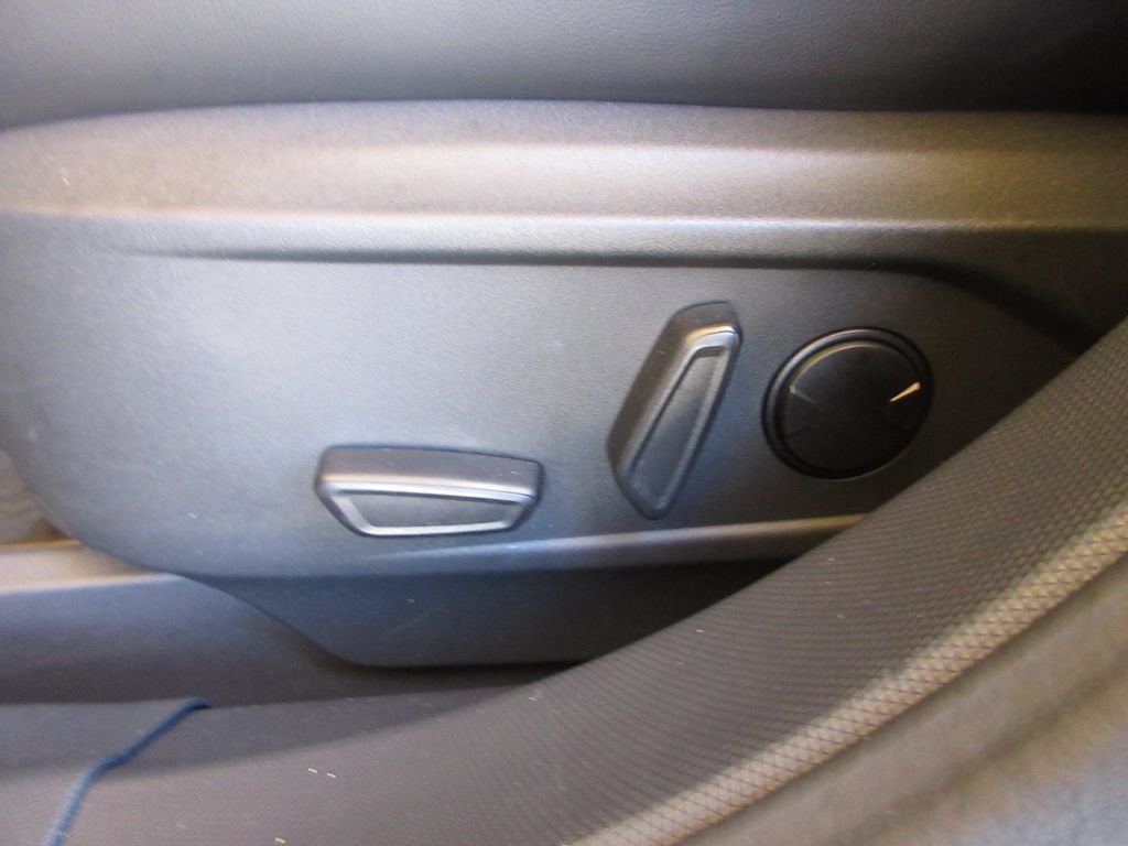 Certified 2022 Ford Mustang Mach-E Premium RWD image 12