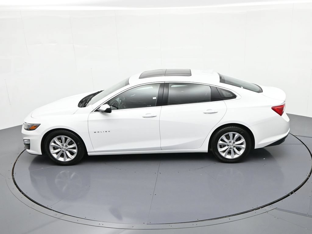 Used 2024 Chevrolet Malibu LT FWD image 17
