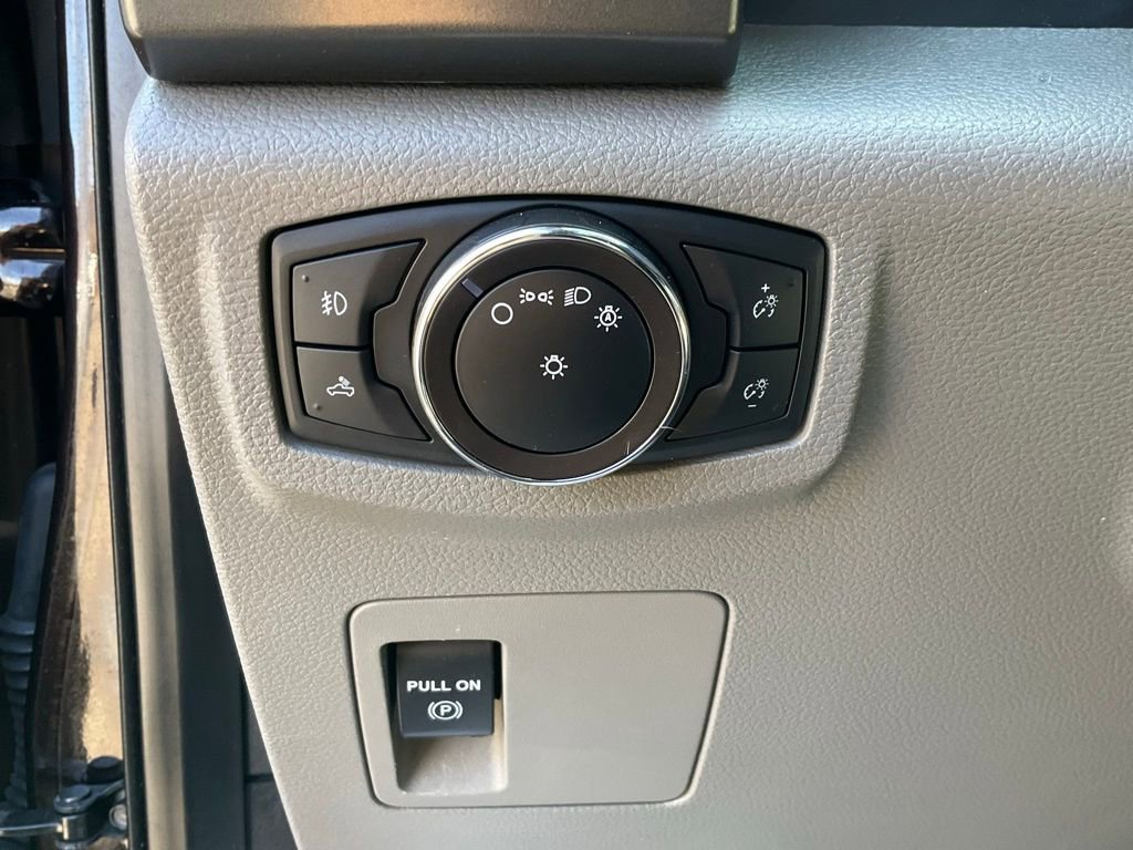 Certified 2018 Ford F150 XLT image 16