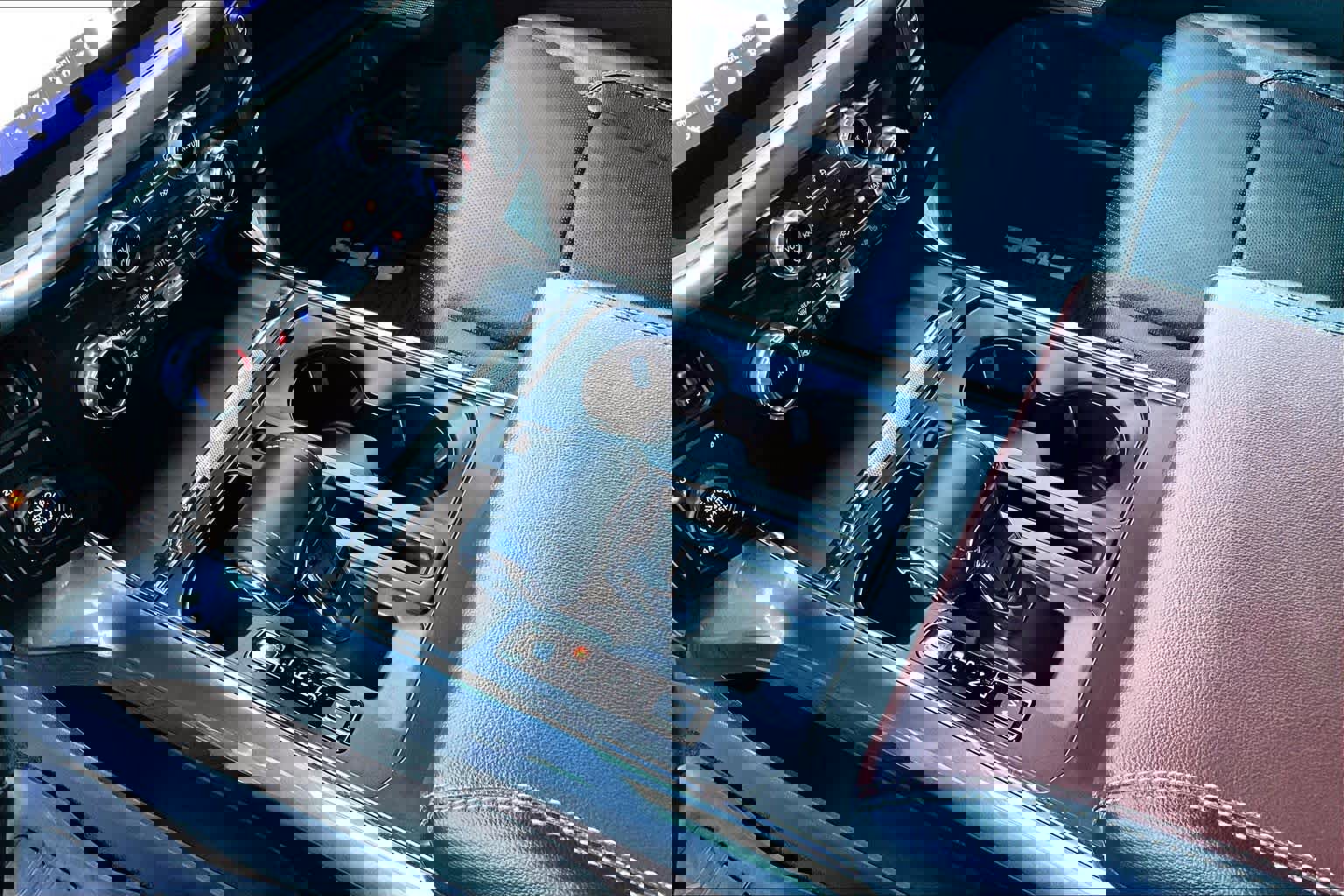 Certified 2022 Ford F150 Lariat w/ Equipment Group 502A High image 18