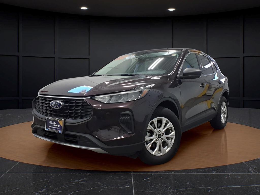 Certified 2023 Ford Escape Active AWD/4WD image 3