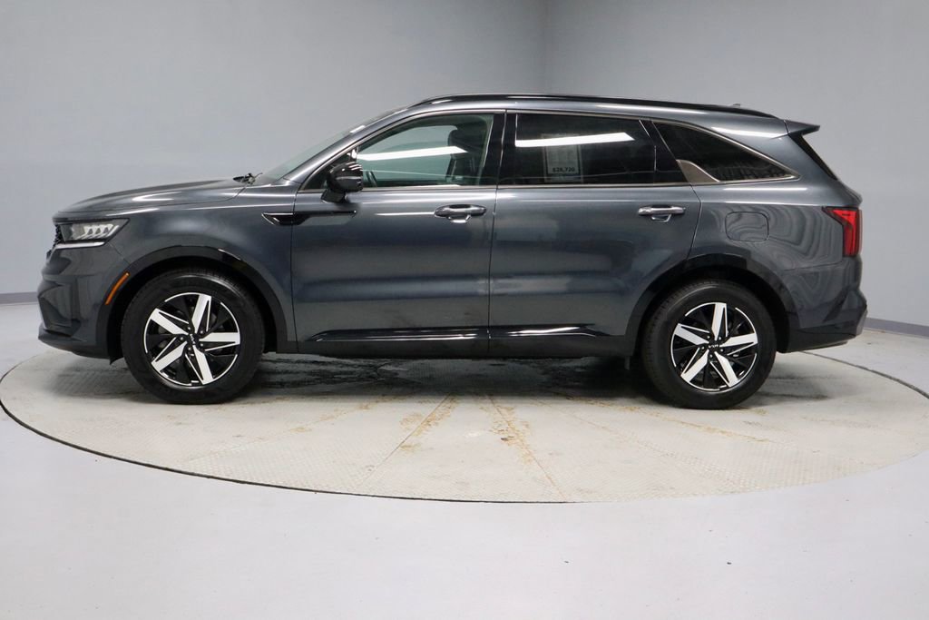 Used 2023 Kia Sorento S w/ Panoramic Sunroof Package FWD image 9
