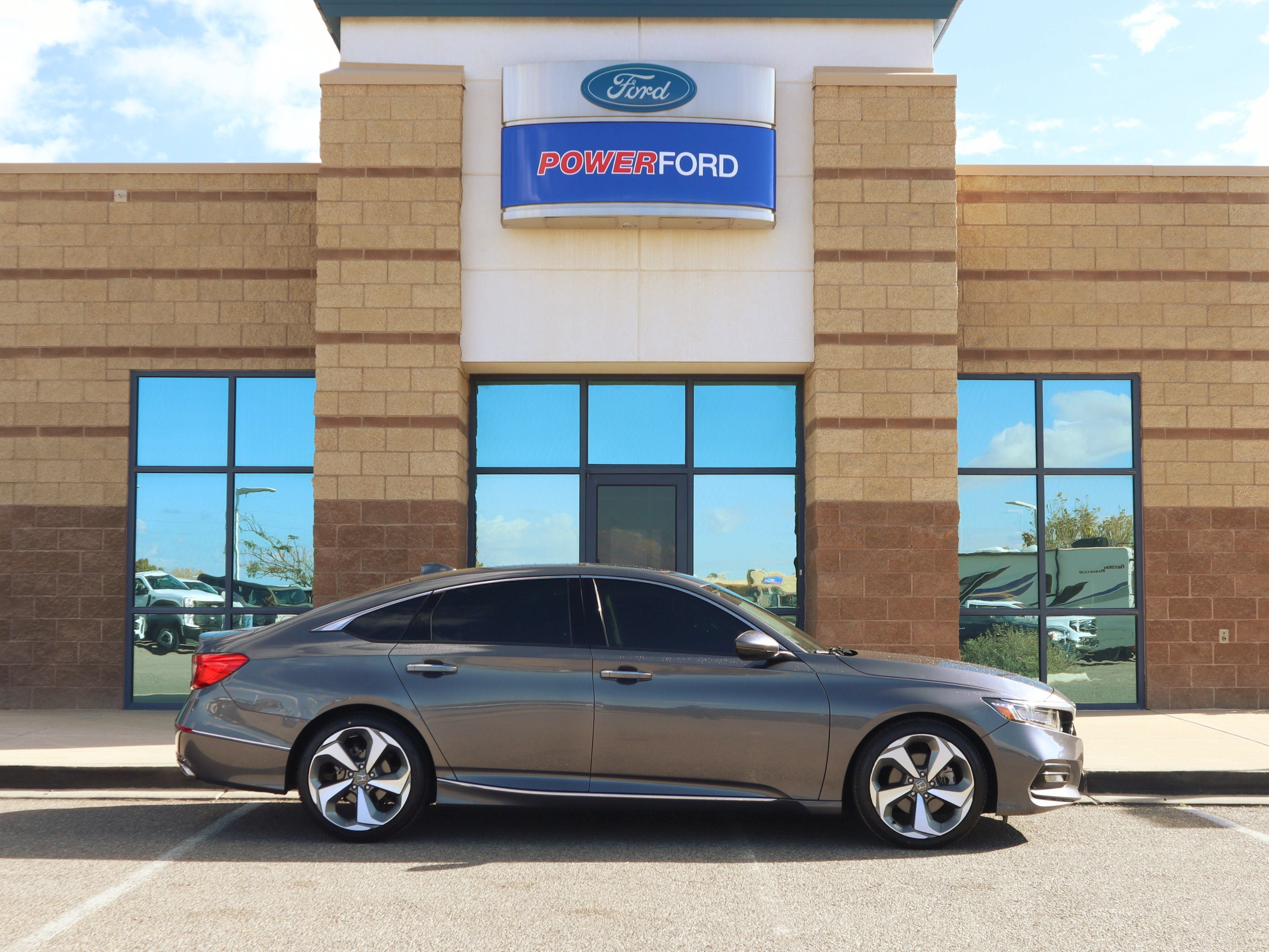 Used 2020 Honda Accord Touring image 5