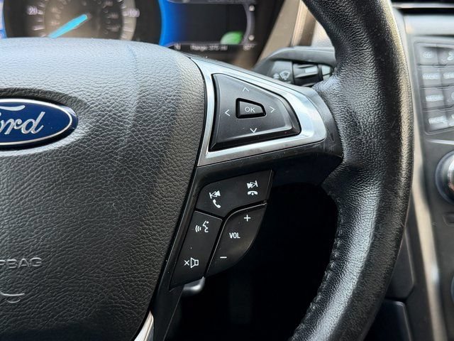 Certified 2018 Ford Fusion SE w/ Equipment Group 601A FWD image 19