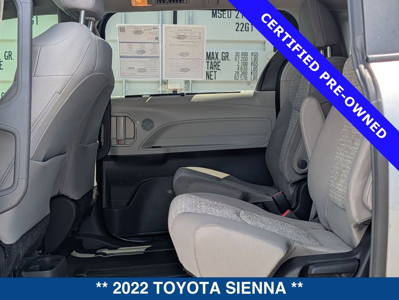 Used 2022 Toyota Sienna LE image 14