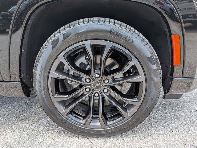 Used 2024 Jeep Grand Wagoneer Series II w/ Quick Order Packagew 28T AWD/4WD image 10