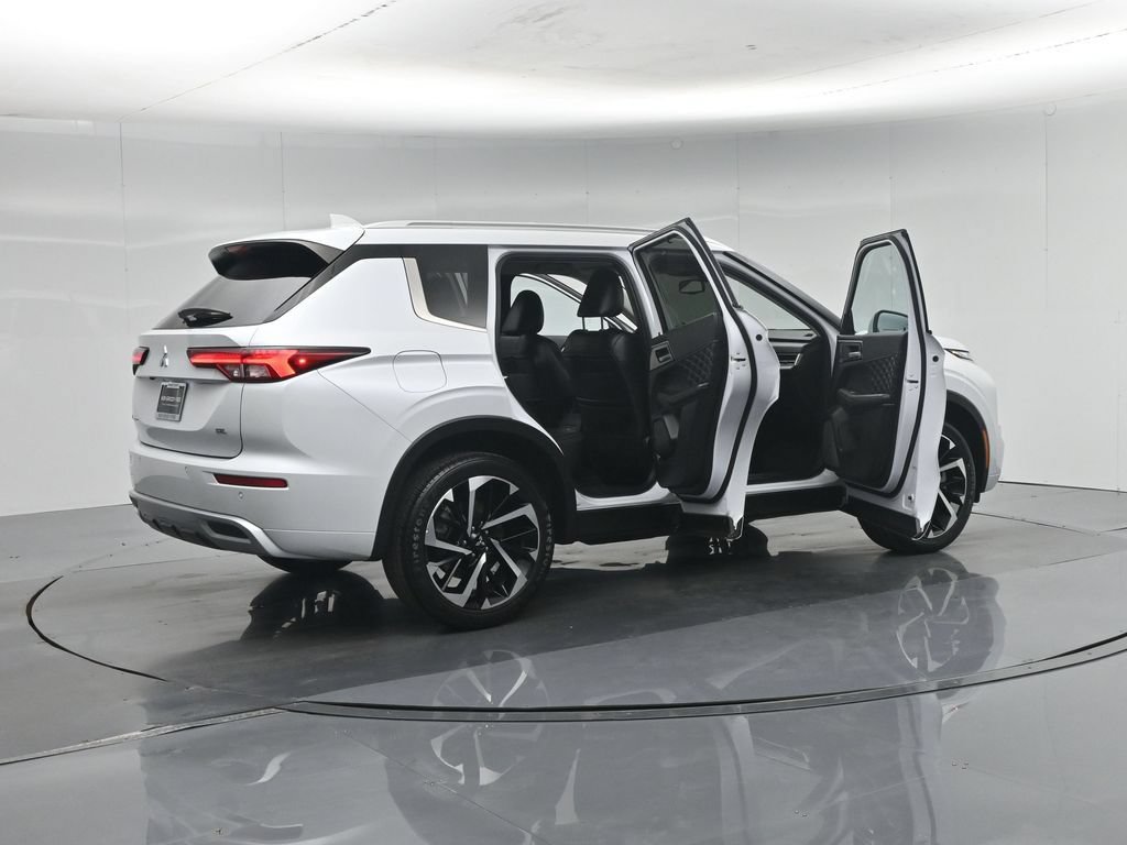 Used 2024 Mitsubishi Outlander SEL FWD image 5