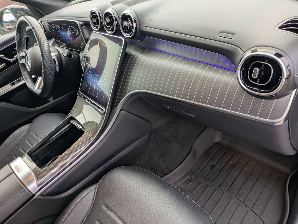 Used 2023 Mercedes-Benz GLC 300 GLC 300 image 45