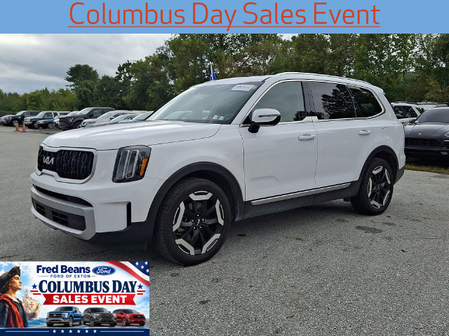 Used 2024 Kia Telluride EX w/ EX Captain's Chair Package FWD image 5