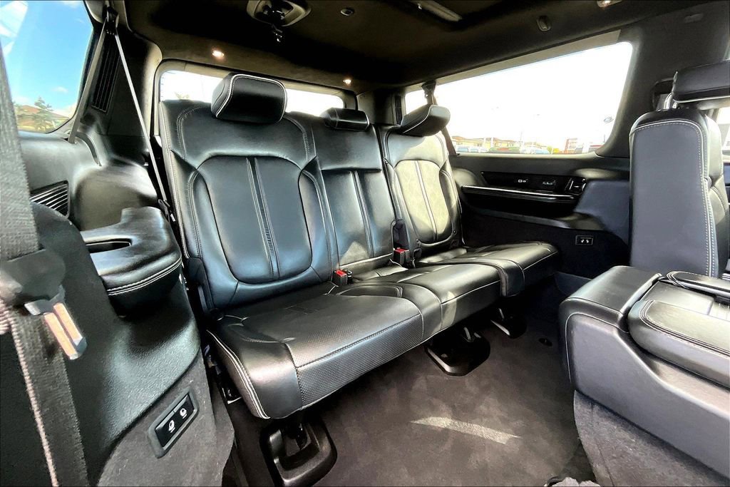 Used 2024 Jeep Grand Wagoneer L Series II w/ Quick Order Packagew 28T AWD/4WD image 27