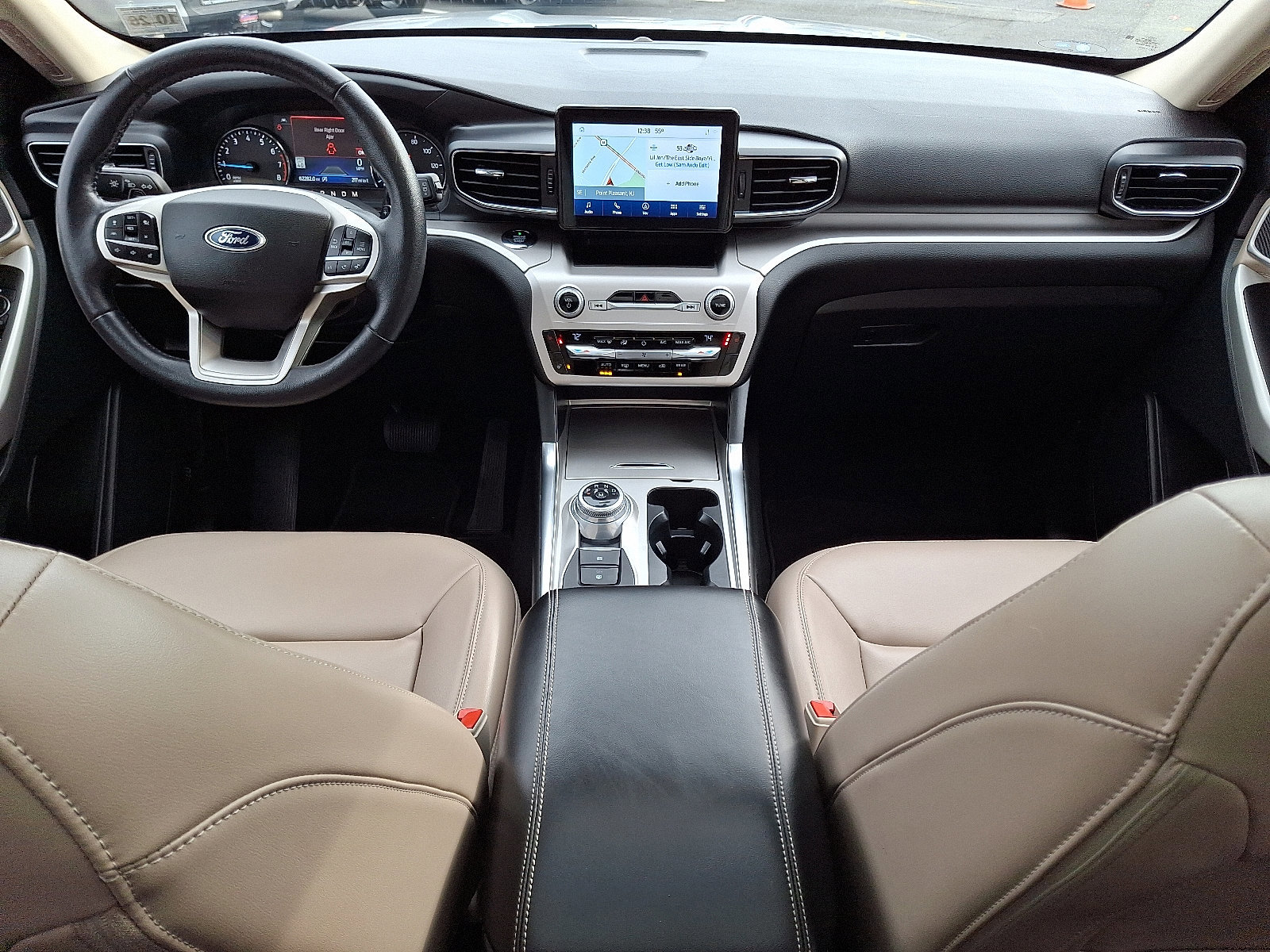 Certified 2021 Ford Explorer XLT w/ Equipment Group 202A image 15