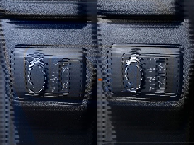 Certified 2022 Ford Escape SE w/ Cold Weather Package image 22