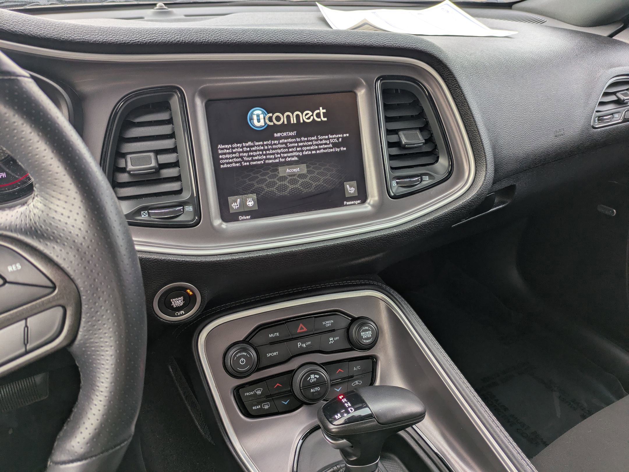 Used 2022 Dodge Challenger SXT w/ Driver Convenience Group image 22