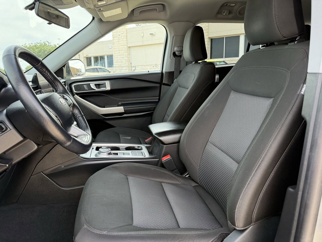 Certified 2023 Ford Explorer XLT RWD image 25