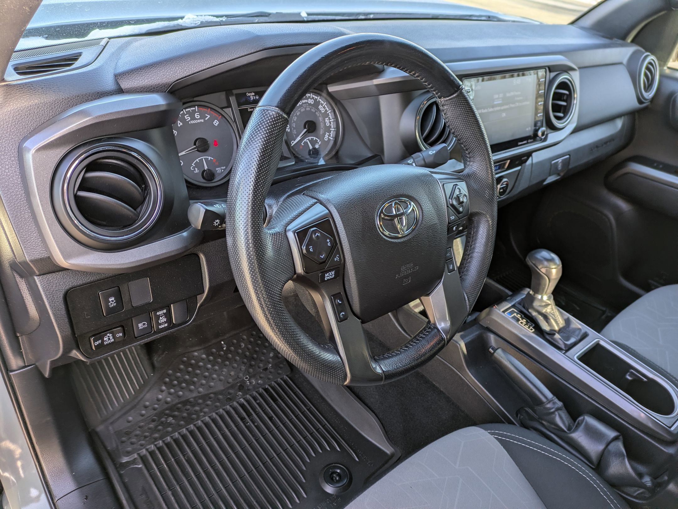 Used 2022 Toyota Tacoma TRD Sport image 12
