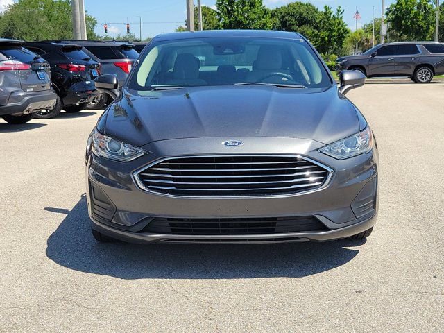 Certified 2019 Ford Fusion SE FWD image 2