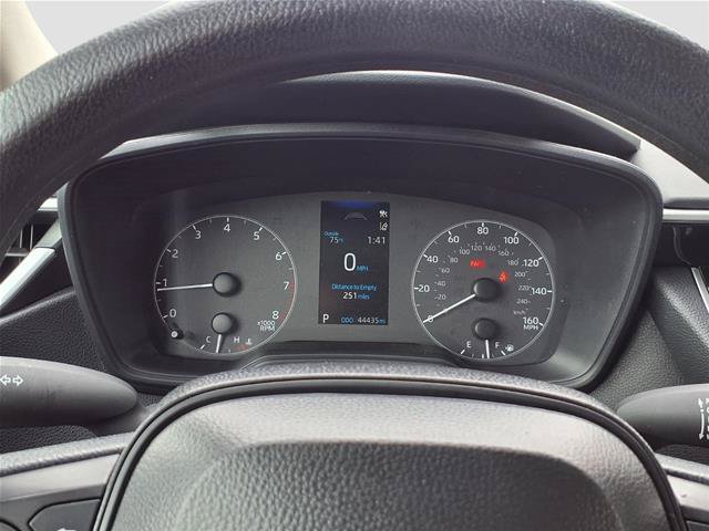 Used 2025 Toyota Corolla LE FWD image 14