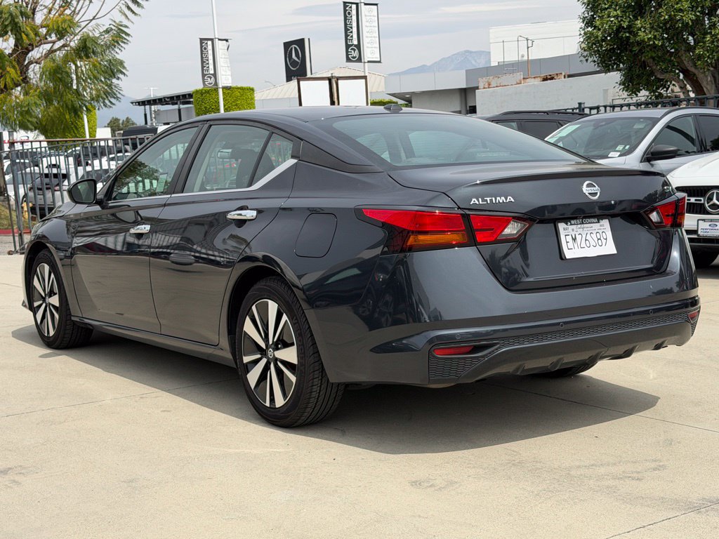 Used 2022 Nissan Altima 2.5 SV FWD image 9