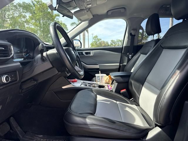 Certified 2023 Ford Explorer XLT w/ Equipment Group 202A RWD image 2