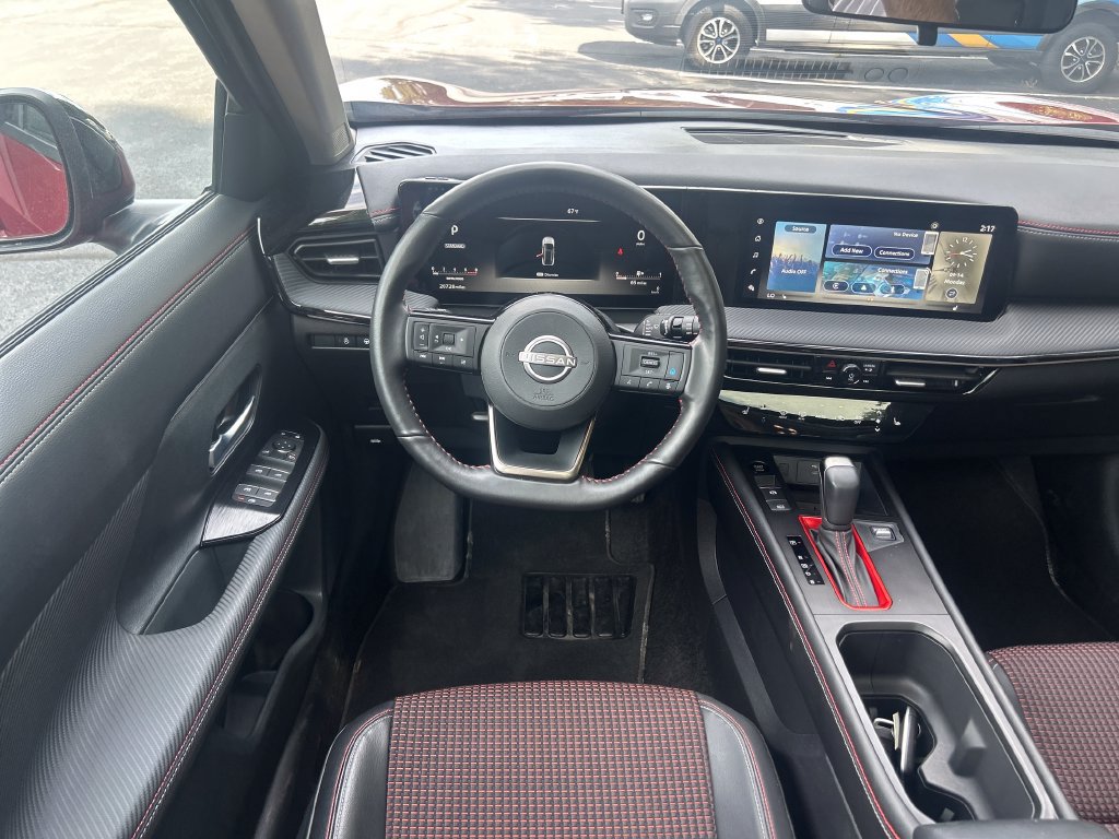 Used 2025 Nissan Kicks SR w/ SR Premium Package AWD/4WD image 16