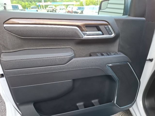 Used 2025 Chevrolet Silverado 1500 LT AWD/4WD image 11