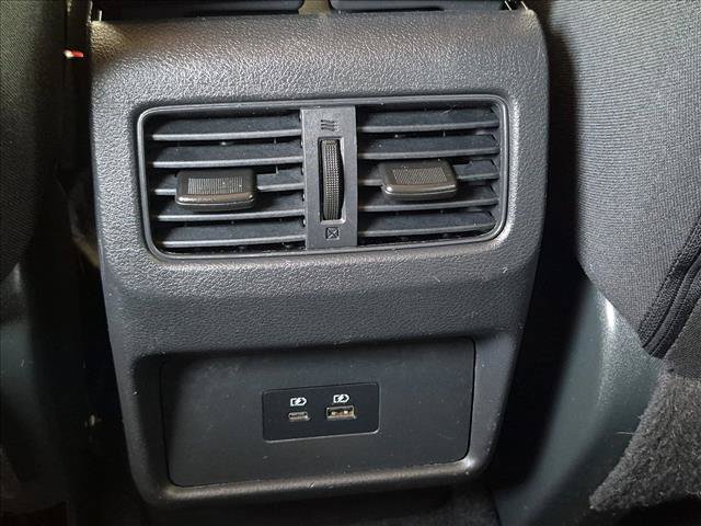 Used 2023 Nissan Rogue SV FWD image 16
