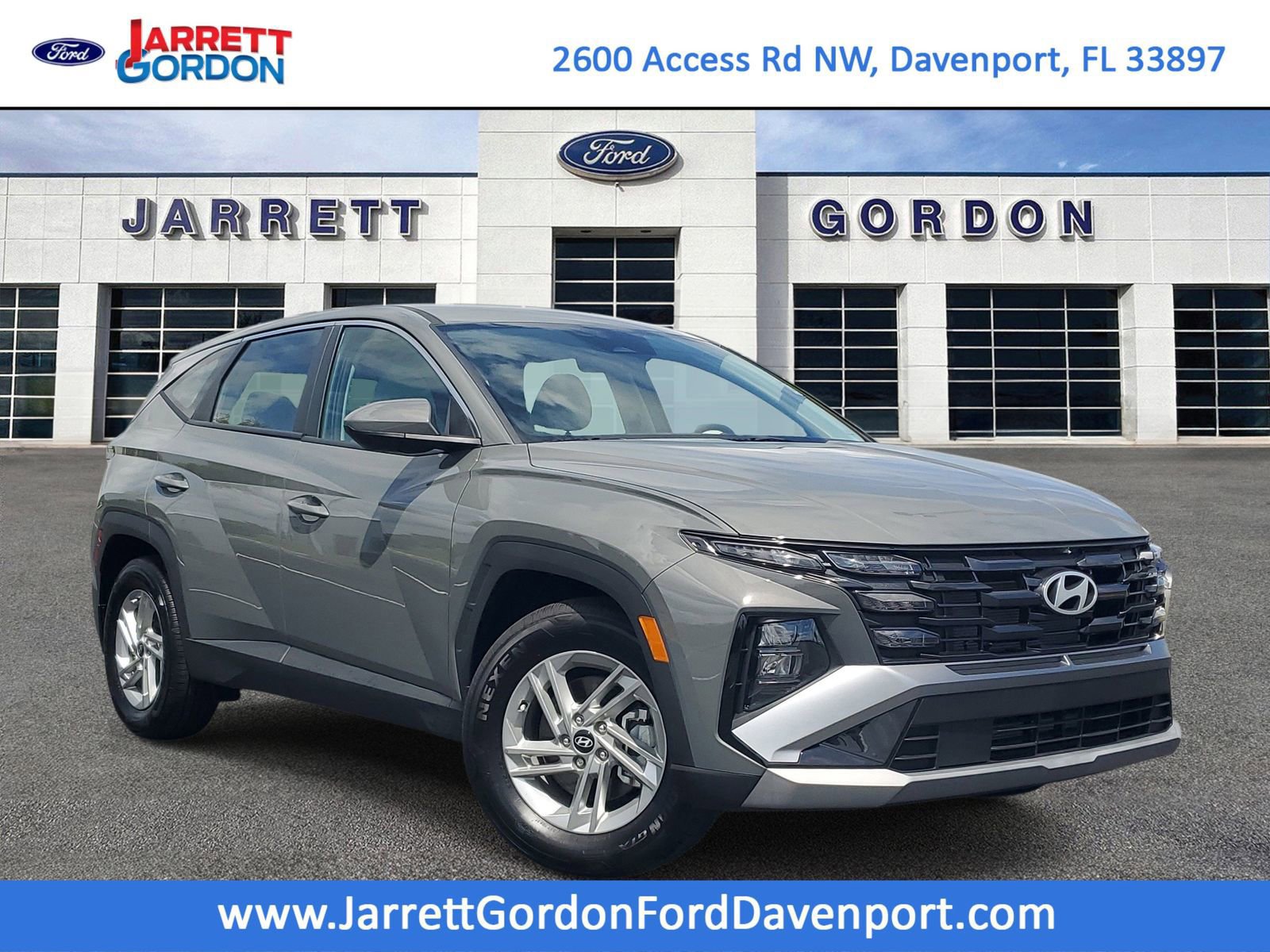 Used 2025 Hyundai Tucson SE image 4