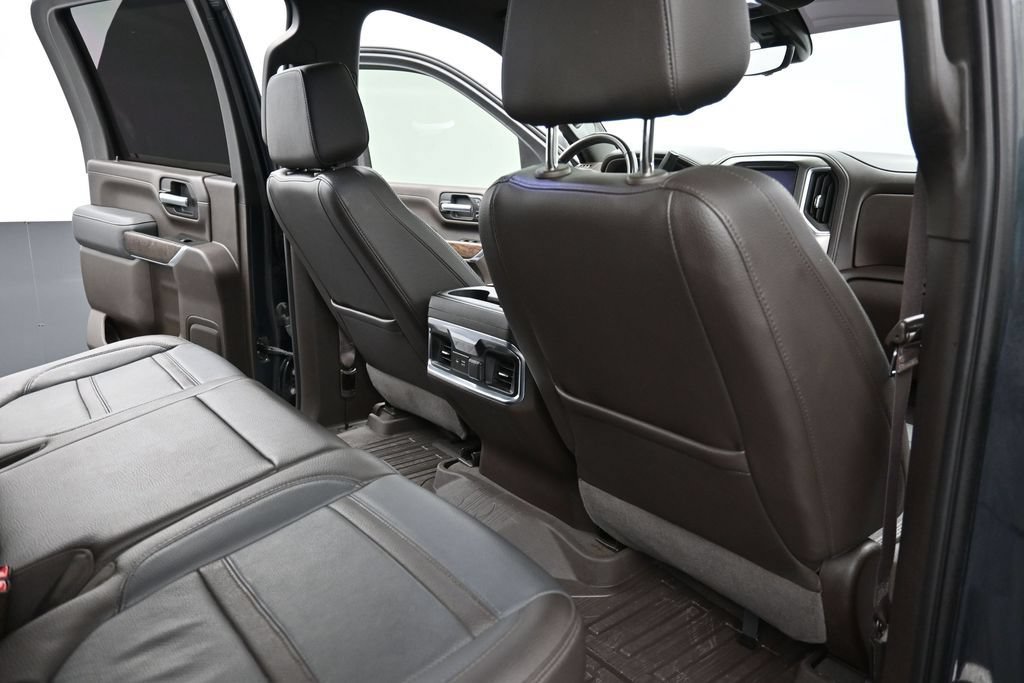 Used 2022 GMC Sierra 2500 Denali w/ Technology Package AWD/4WD image 2