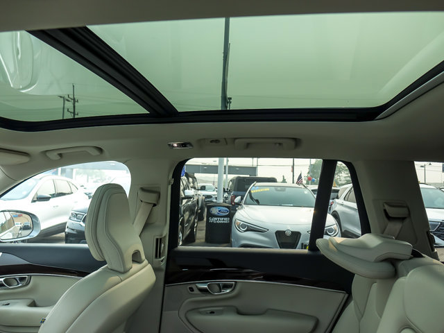 Used 2019 Volvo XC90 T6 Momentum w/ Advanced Package AWD/4WD image 13