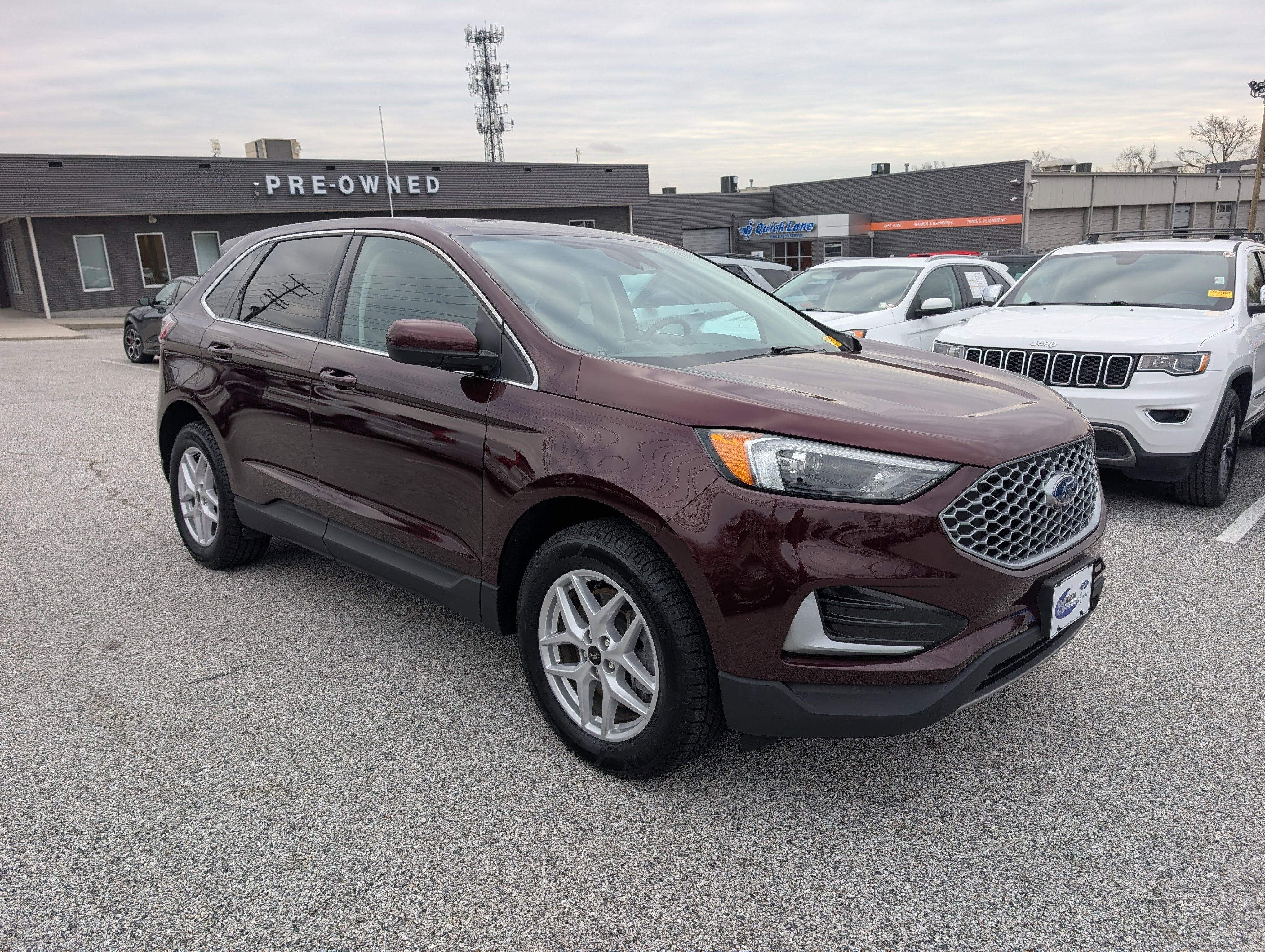 Certified 2024 Ford Edge SEL image 9