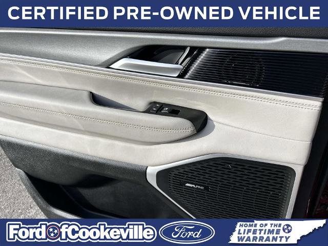 Used 2025 Jeep Wagoneer Series II w/ Convenience Group I AWD/4WD image 17