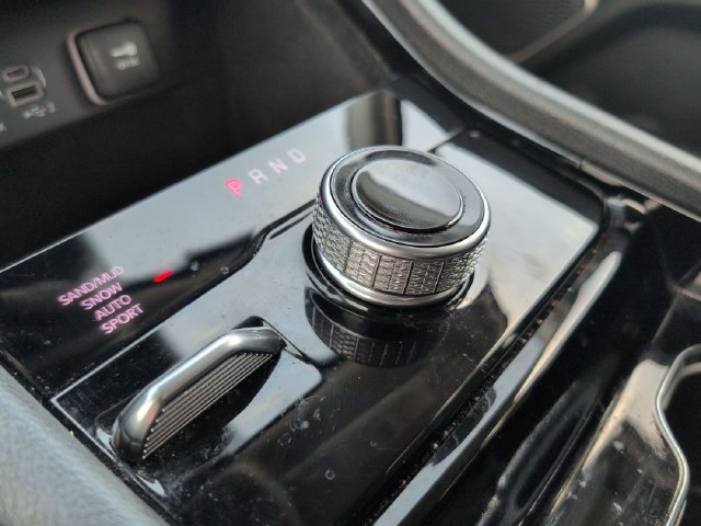 Used 2022 Jeep Grand Cherokee L Limited AWD/4WD image 30