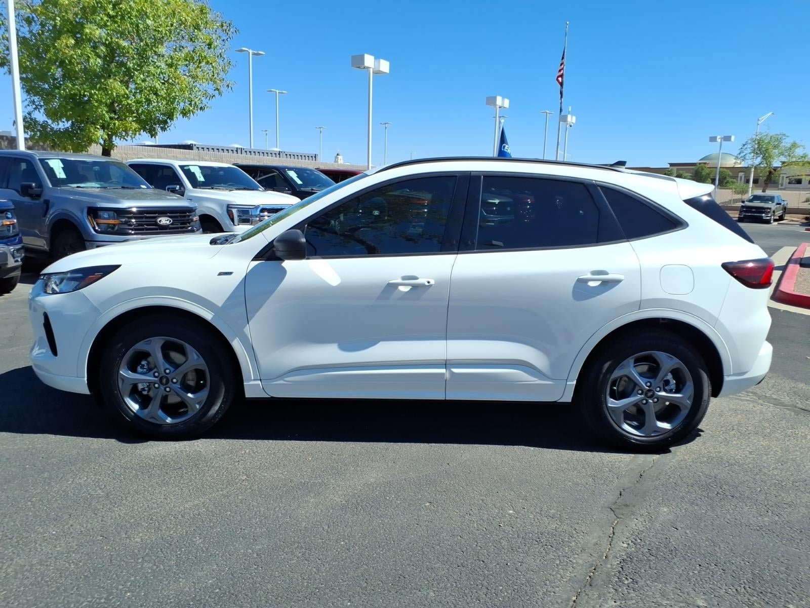 Certified 2024 Ford Escape ST-Line w/ Tech Pack #1 FWD image 7