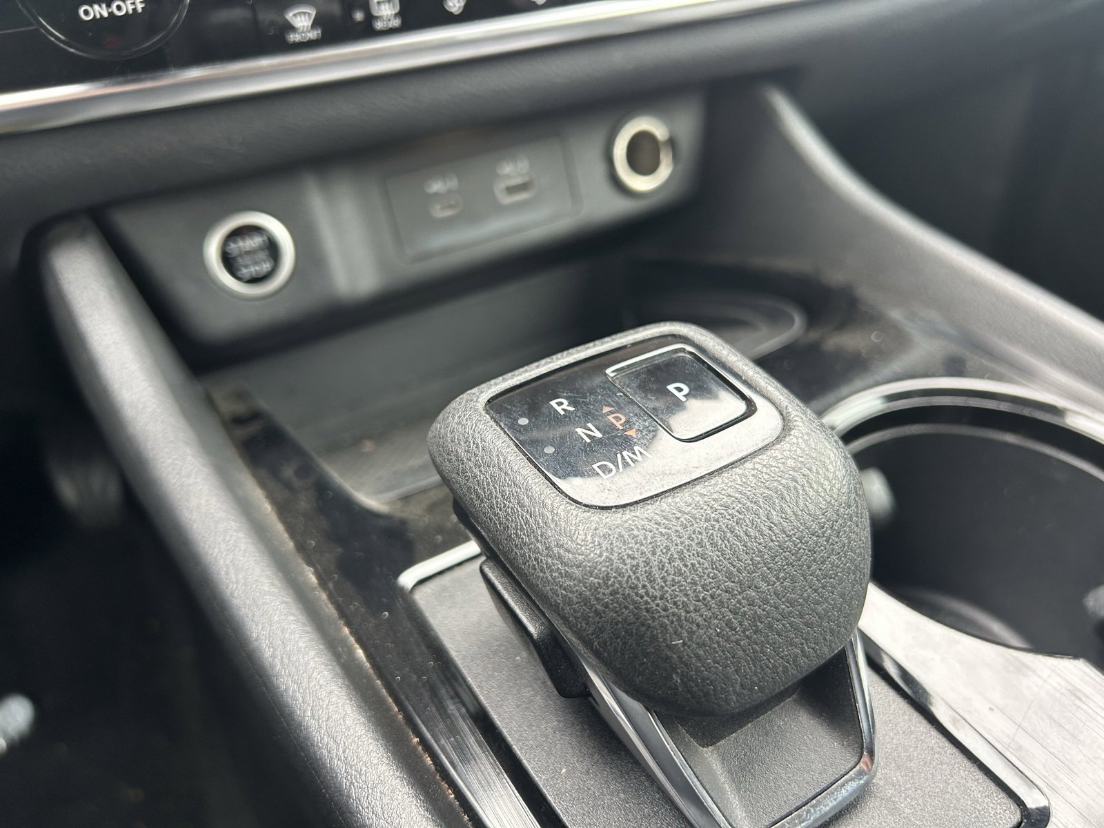 Used 2022 Nissan Rogue SV image 14