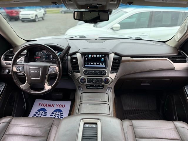 Used 2019 GMC Yukon XL Denali w/ Denali Ultimate Package image 3