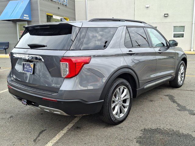 Certified 2023 Ford Explorer XLT w/ Equipment Group 202A AWD/4WD image 17
