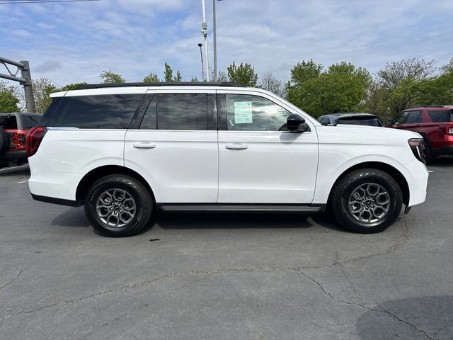 Certified 2025 Ford Expedition Active AWD/4WD image 6