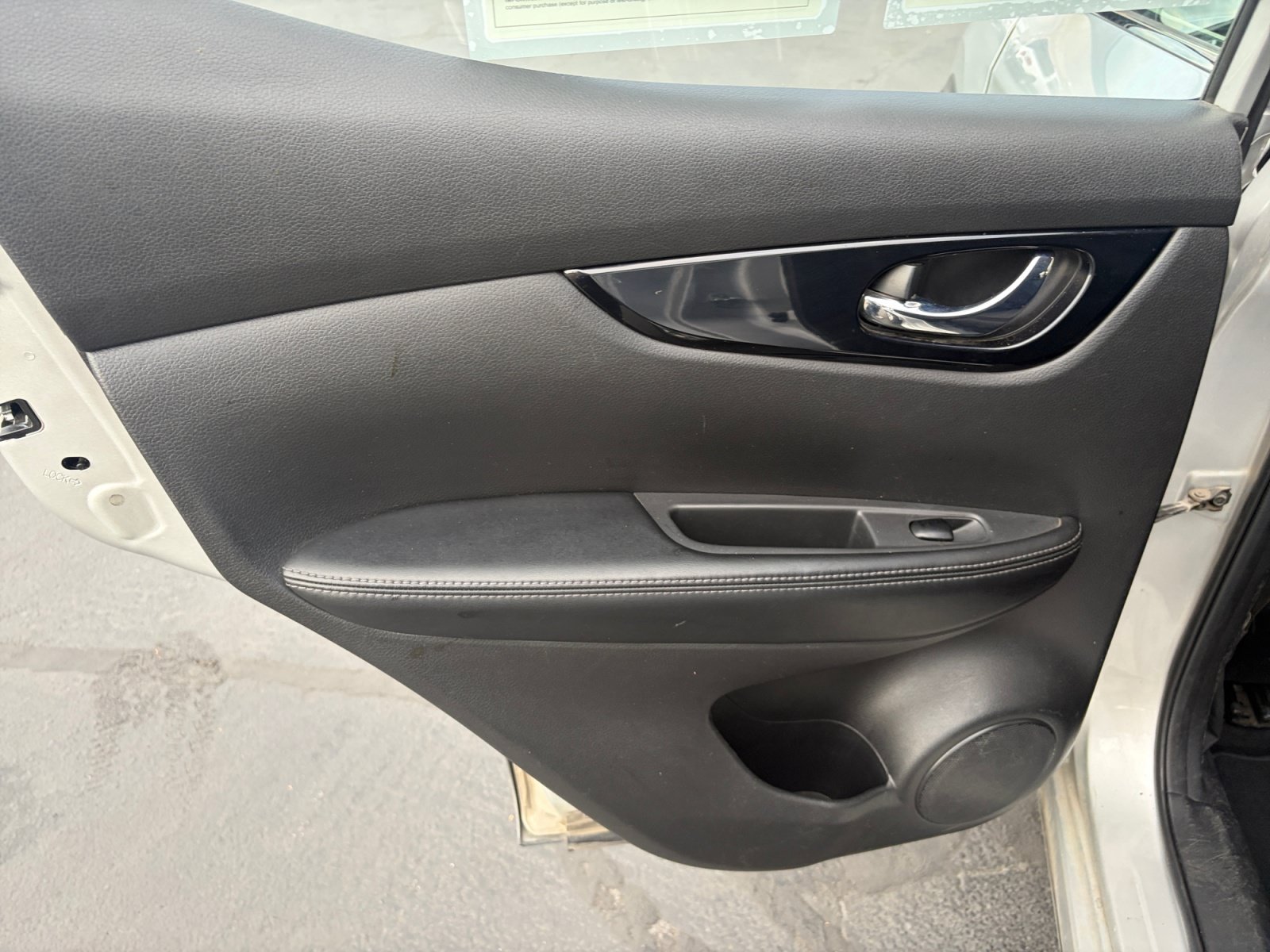 Used 2017 Nissan Rogue Sport SV FWD image 22