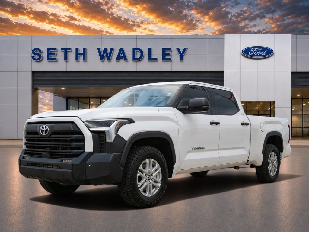 Used 2023 Toyota Tundra SR5 AWD/4WD image 3