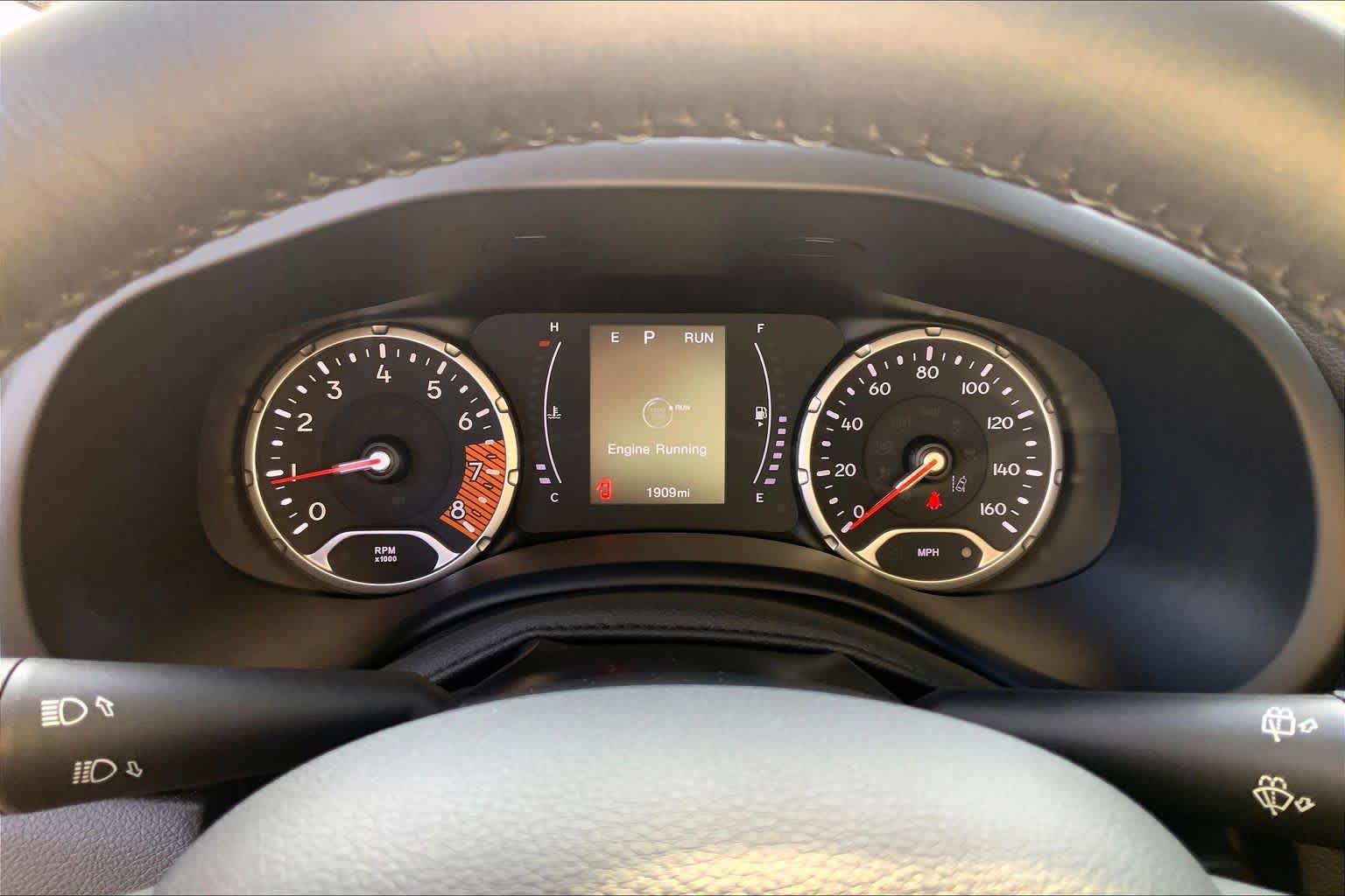 Used 2023 Jeep Renegade Latitude w/ Sun/Sound Group AWD/4WD image 25
