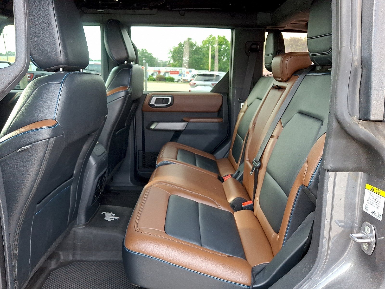 Certified 2021 Ford Bronco Outer Banks AWD/4WD image 9